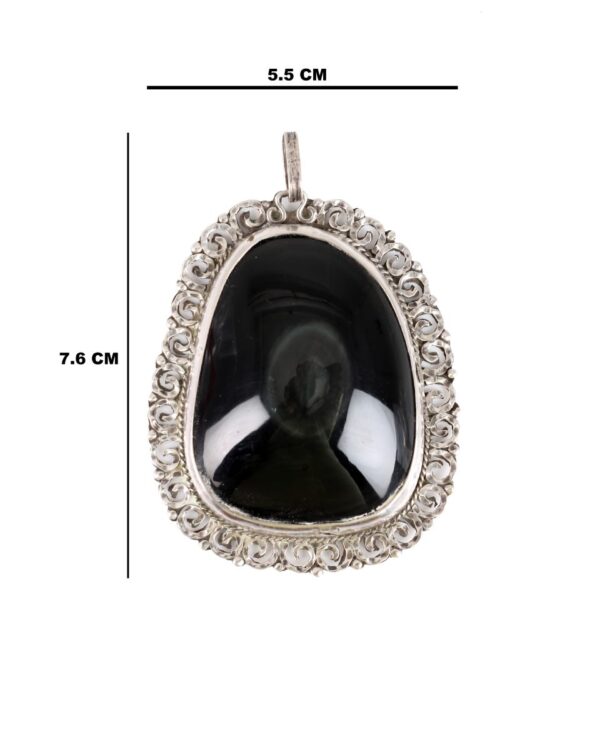 hugeonyxstonelargependant-1